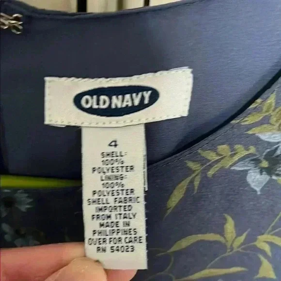 Old Navy Blue Floral Women's Dress - Picture 2 of 4